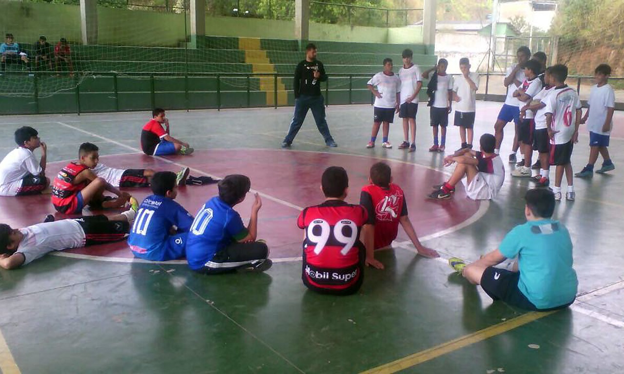 escolinha_de_futsal_002.jpg